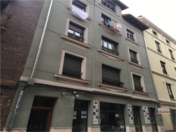 Edificio en la calle Mariano Domínguez Berrueta vendido 2015